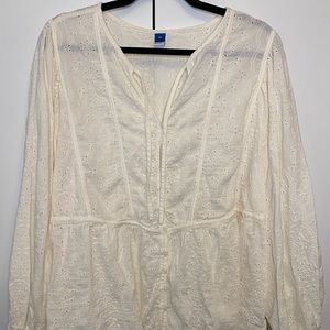 Old Navy cotton eyelet peasant blouse